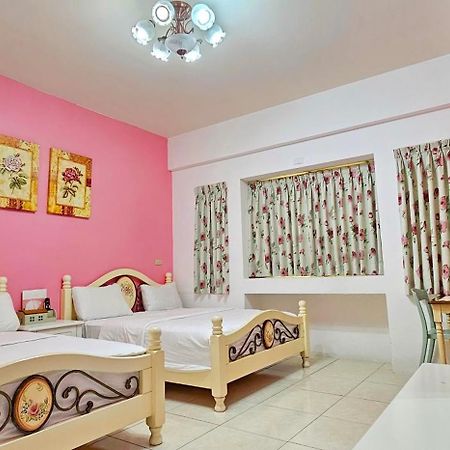 Loyofun Bed & Breakfast Đông Cảng Ngoại thất bức ảnh