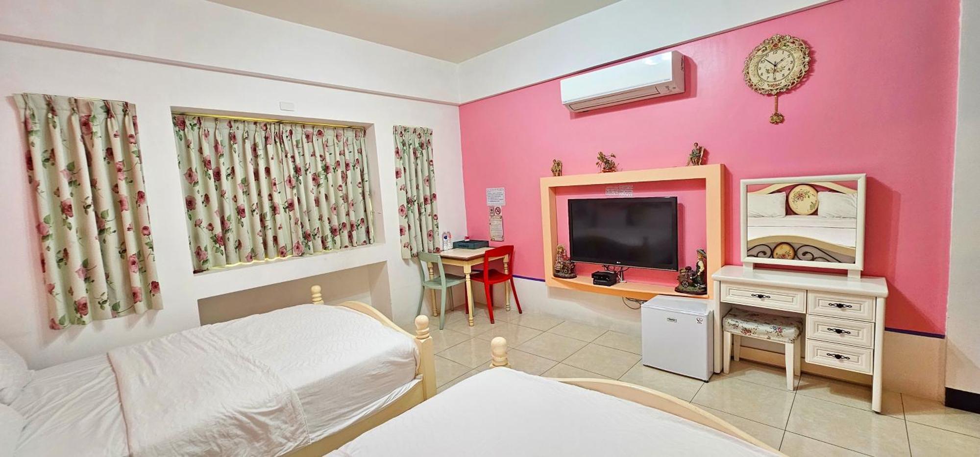 Loyofun Bed & Breakfast Đông Cảng Ngoại thất bức ảnh