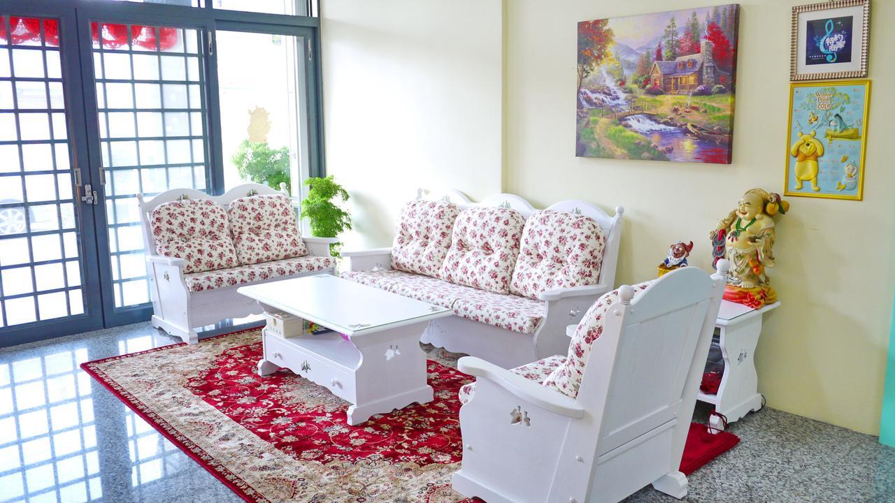 Loyofun Bed & Breakfast Đông Cảng Ngoại thất bức ảnh