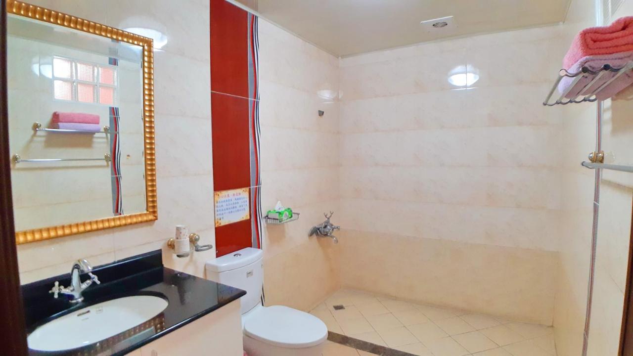 Loyofun Bed & Breakfast Đông Cảng Ngoại thất bức ảnh